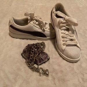 ***SOLD***Puma Sneakers